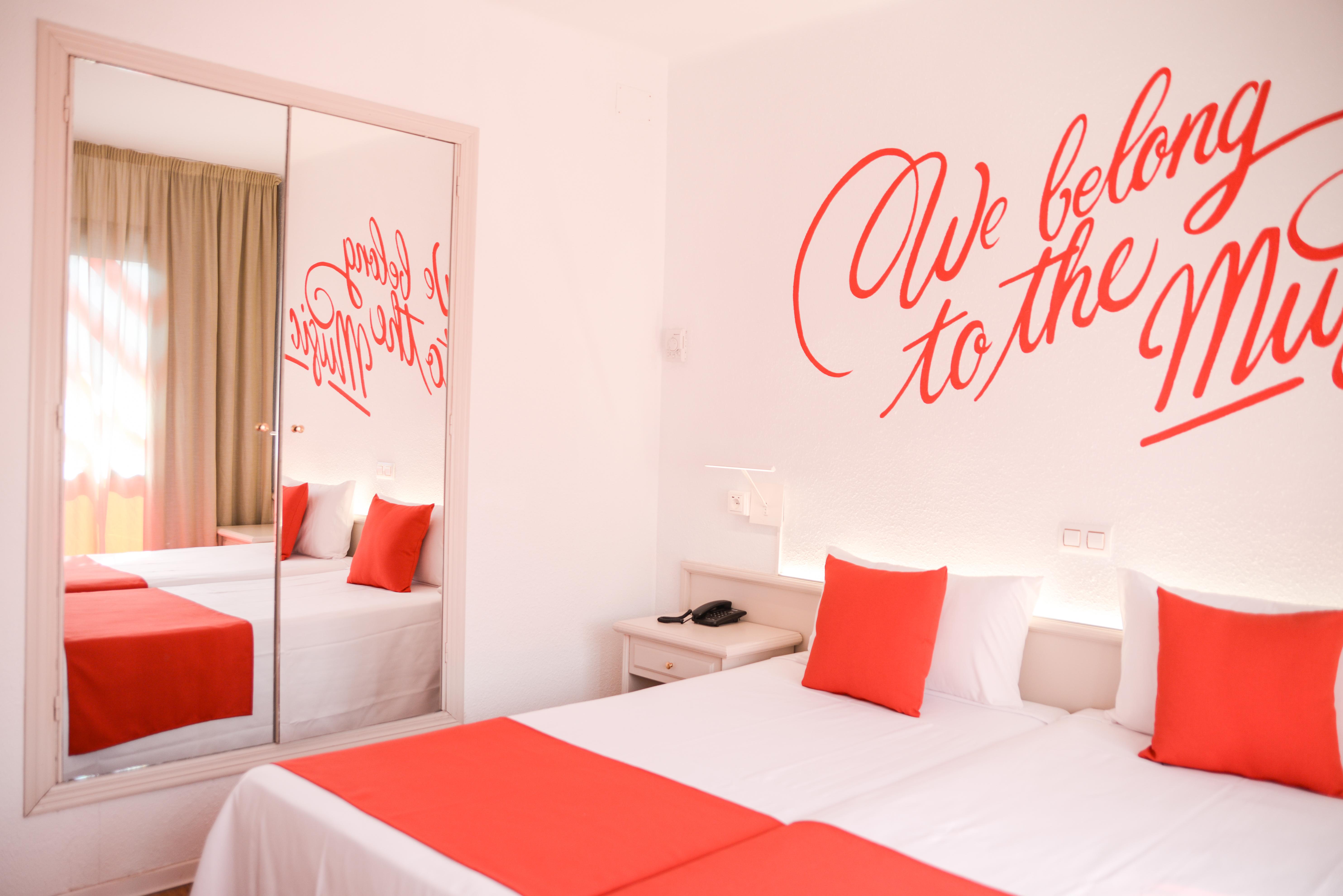 Lloret Vibe Affiliated By Fergus (Adults Only) Лорет де Мар Екстериор снимка